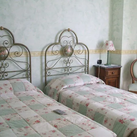 ホテル Ristorante Magnolia Predosa